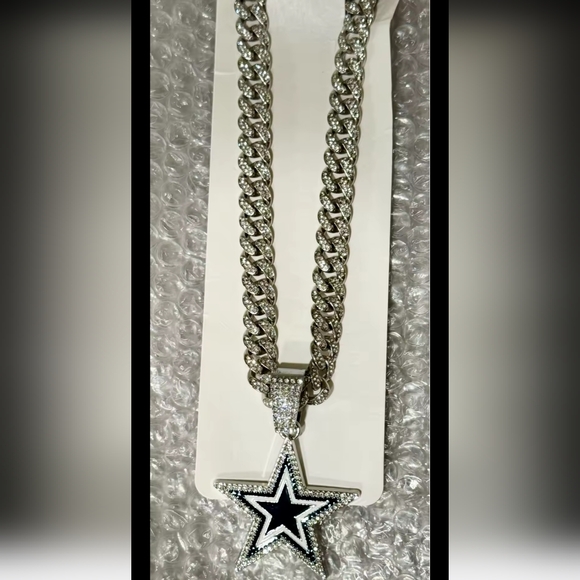 New Dallas Cowboys football team iced out style 20".  Other teams available - Picture 3 of 5